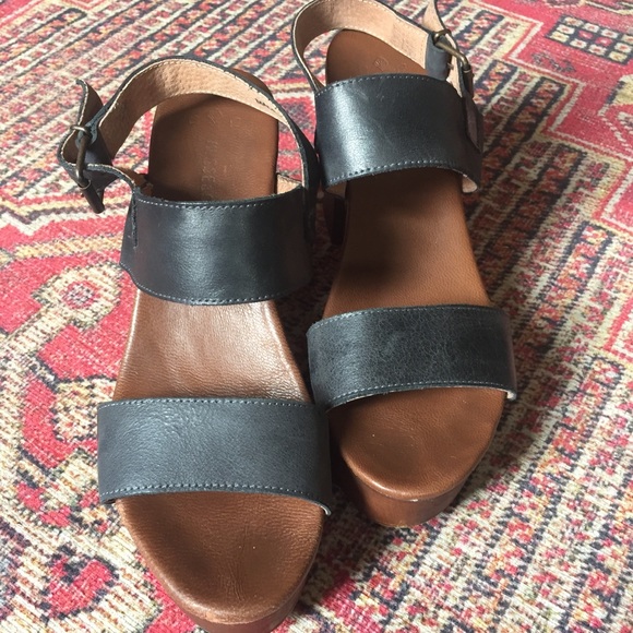 70s platform heeled sandals - Picture 2 of 7